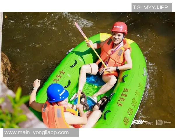 热火队友团建活动希罗分享游艇出海欢乐瞬间