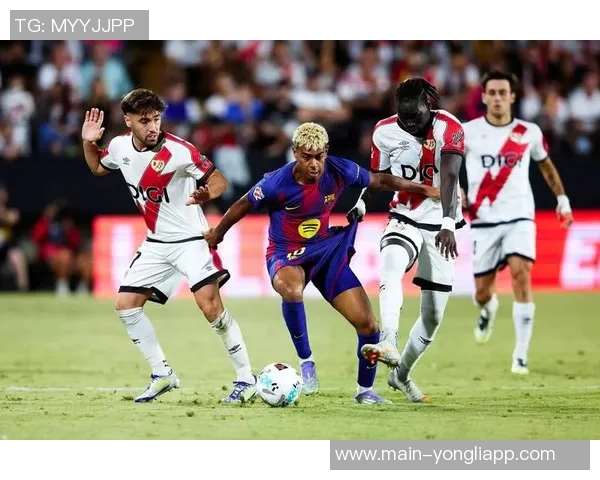 巴萨状态回暖三连胜追近榜首一分成功摆脱十月低迷局面